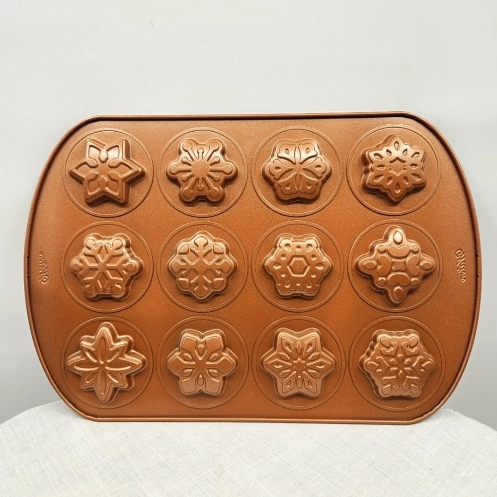 Wilton Snowflake Brownie Muffin‎ Pan Copper Nonstick 12 Cavity Holiday Baking